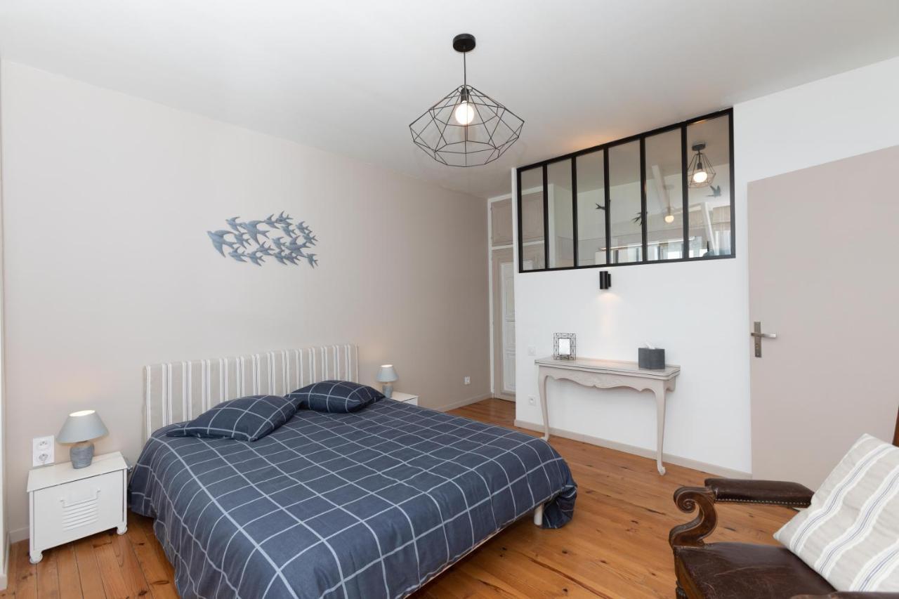 Double Room,1362281825:JPEG